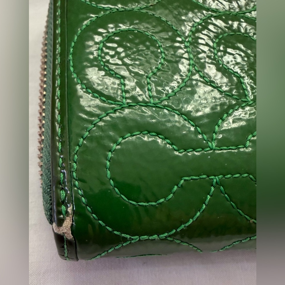 Coach Legacy Patent Leather Green Quilted Zip Around Purse Wallet Wristlet Y2K - Picture 3 of 6